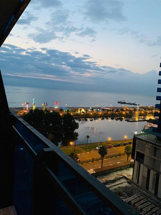 Orbi City Luxury Suit Batumi Exterior photo