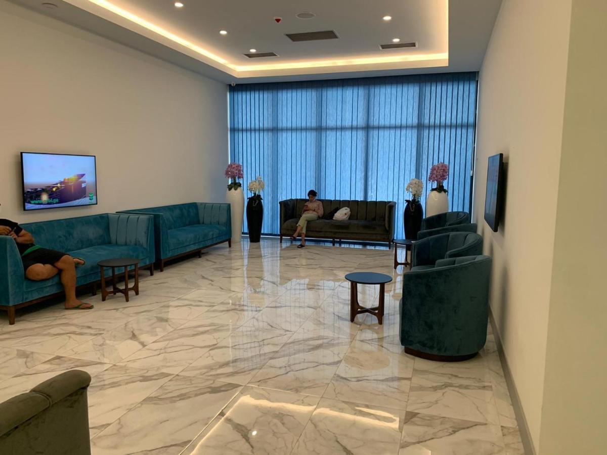 Orbi City Luxury Suit Batumi Exterior photo